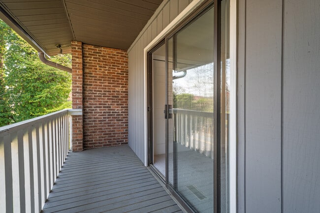 Photo - 76 Greenville Hwy Townhome