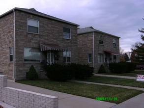 Building Photo - 24930 Outer Dr W