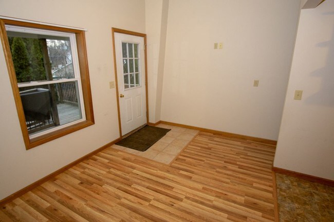 Foto del edificio - 12 Gas Plant Road Unit 6