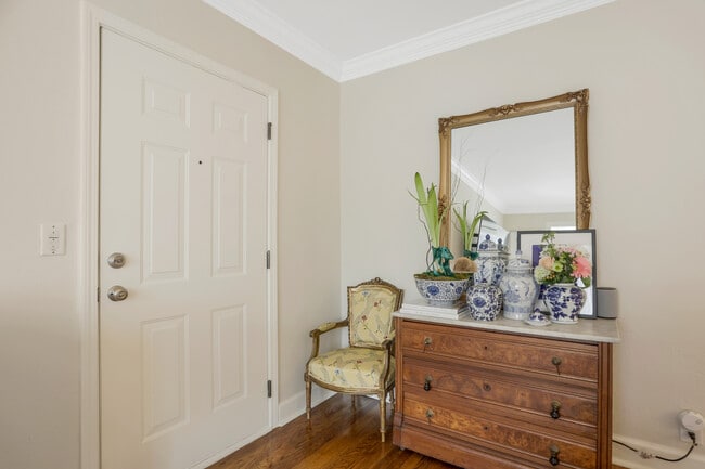 Photo - 115 Peachtree Memorial Dr NW Apartment