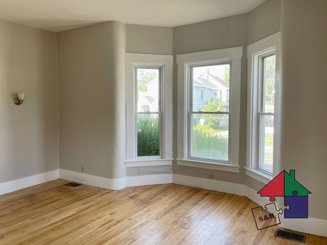 Foto principal - 49 Maple Ave