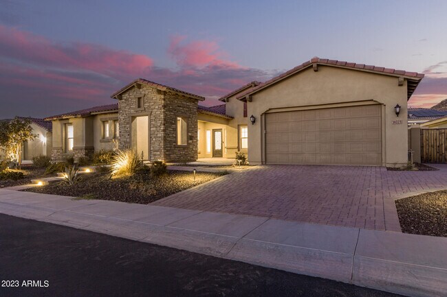 Building Photo - 16225 S 35th Dr