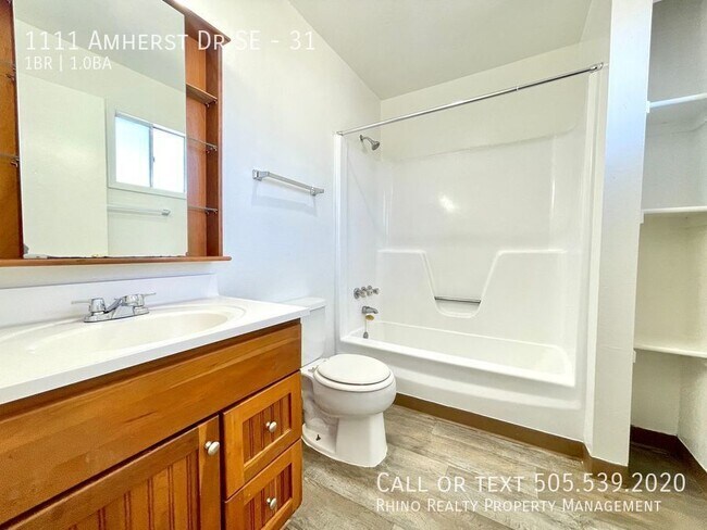 Foto del edificio - 1111 Amherst Dr SE