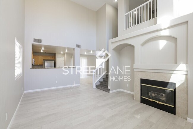 Building Photo - REDUCED!
