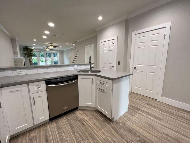 Building Photo - 4216 Sea Grape Dr