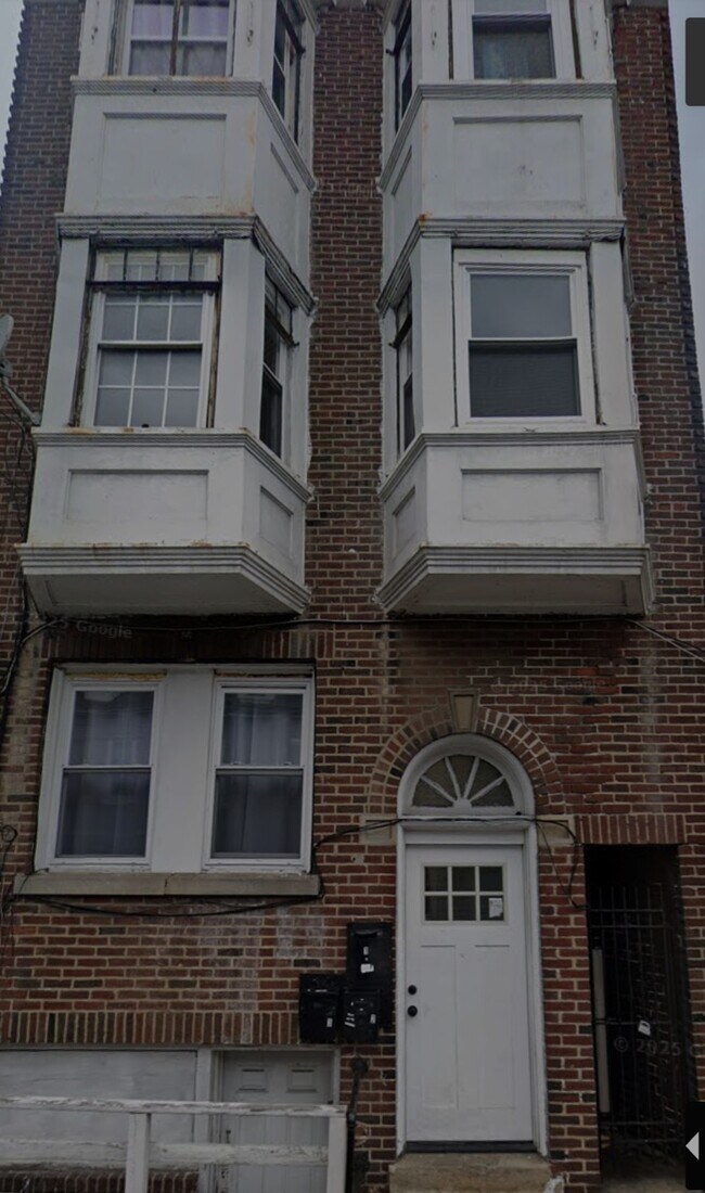Building Photo - 931 Jackson St