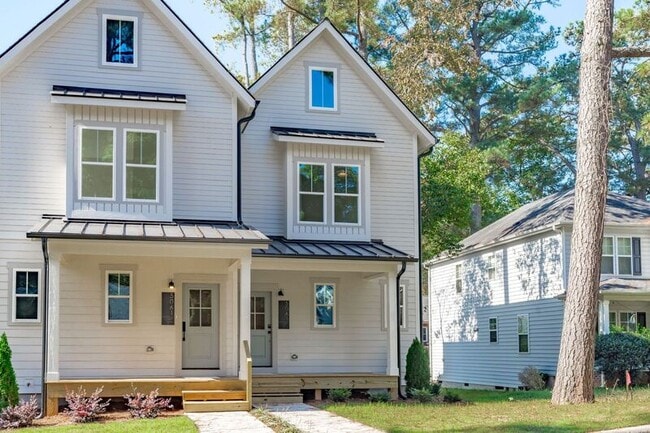 Foto del edificio - 5061 Lundy Dr