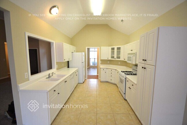 Building Photo - 135 Verdon Hill