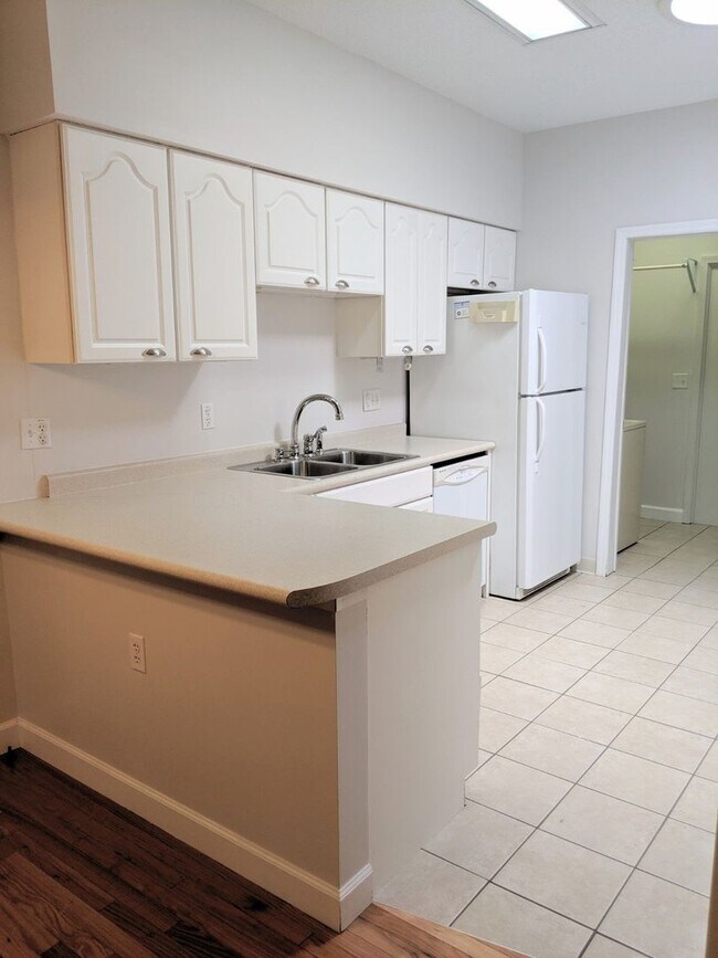 Foto del edificio - Rental-Beautiful West Asheville Home! **UTILITES INCLUDED**