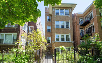 Building Photo - 4825 N Sawyer Ave
