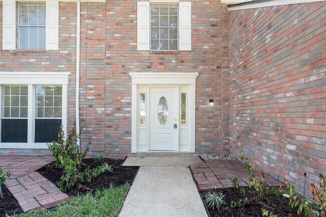 Building Photo - 5410 Forest Trails Dr