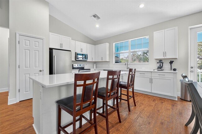 Foto del edificio - 2650 Tifton St S