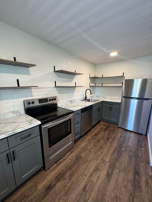 Foto del edificio - 1138 E Walnut St