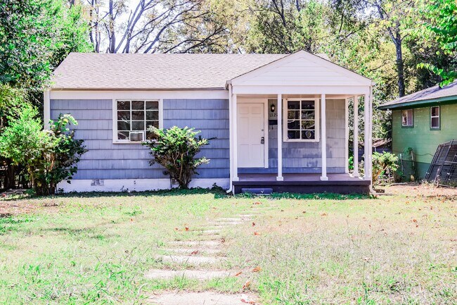 Foto del edificio - 2BR Cozy Ensley Home