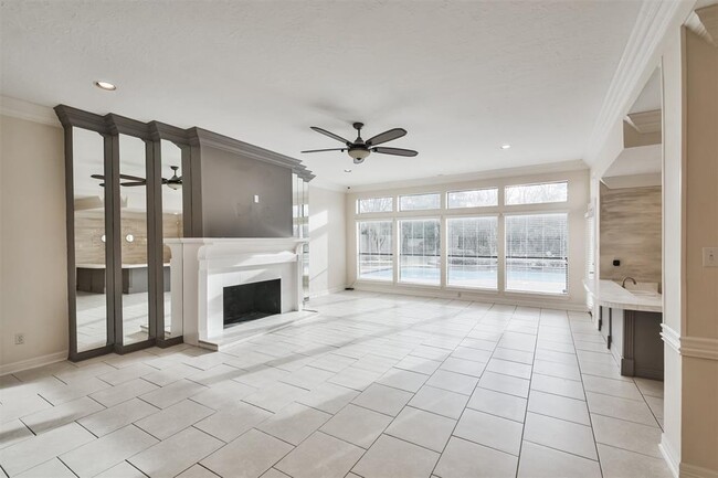 Building Photo - 5411 Summer Snow Dr