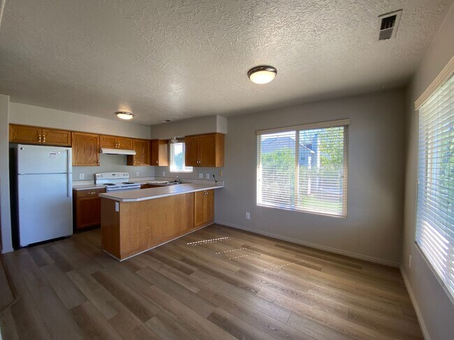 Building Photo - 473 E 1100 S