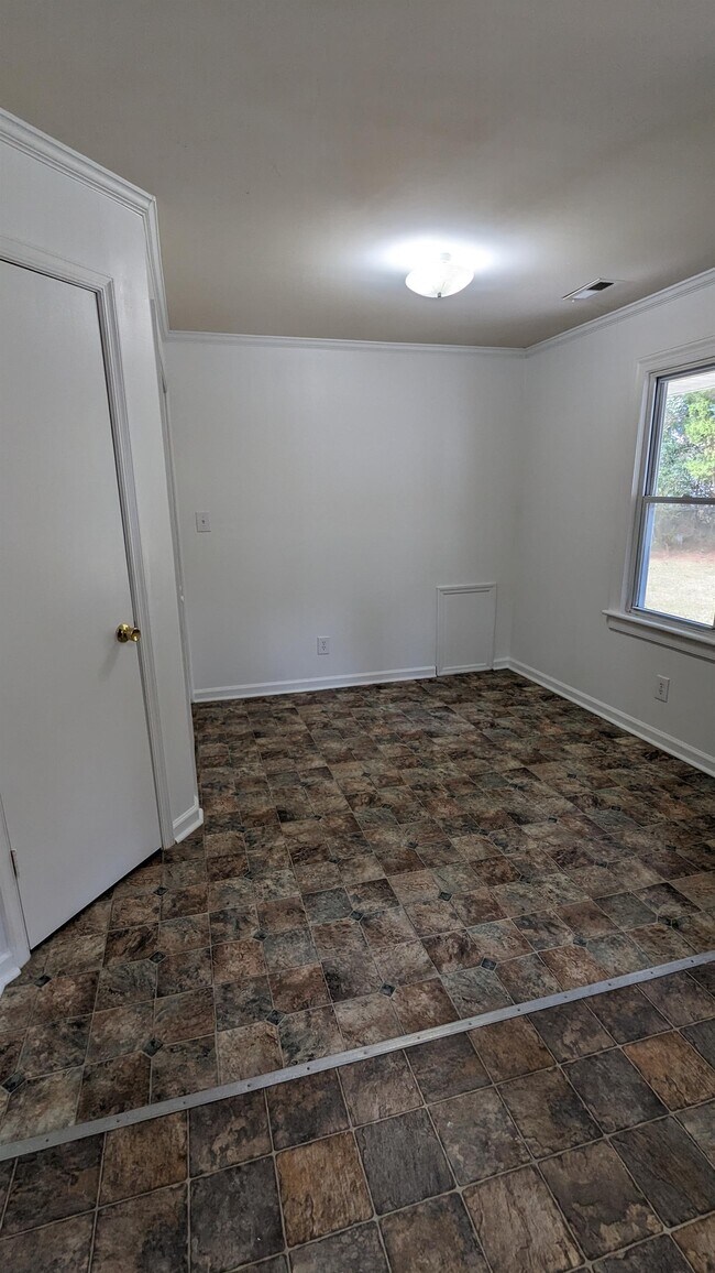 Building Photo - 118 Chappell Gardens Dr