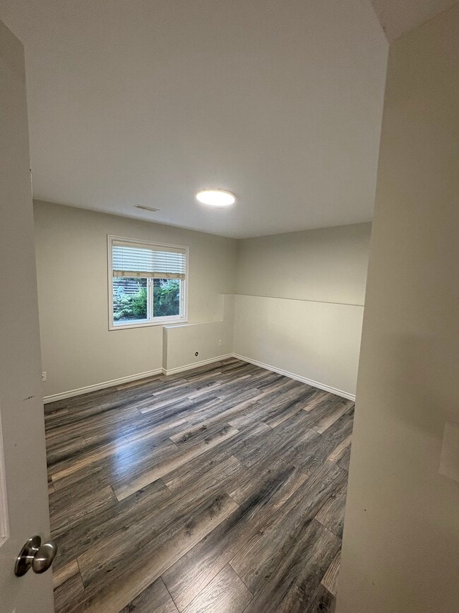 Building Photo - 5359 Teskey Rd