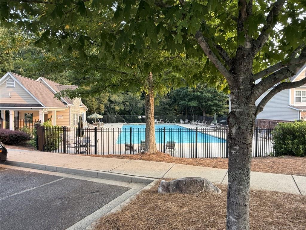 Foto del edificio - 3160 Cross Creek Dr