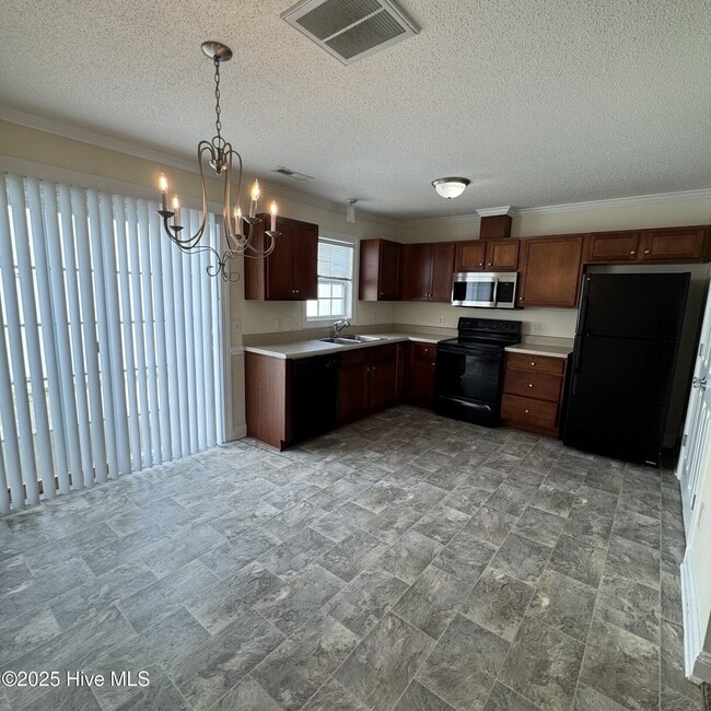 Foto del edificio - 4230 Dudleys Grant Dr