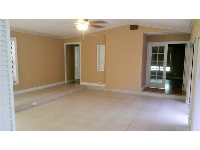 Foto del edificio - 4644 NW 66th Dr