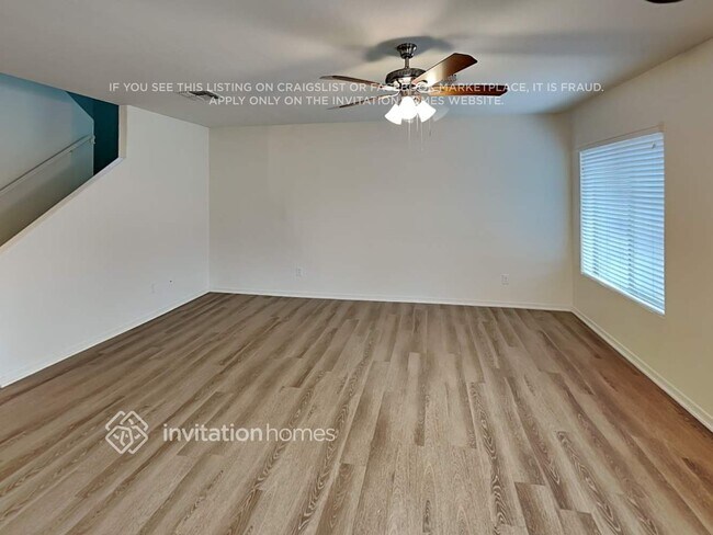 Foto del edificio - 1273 E Anastasia St