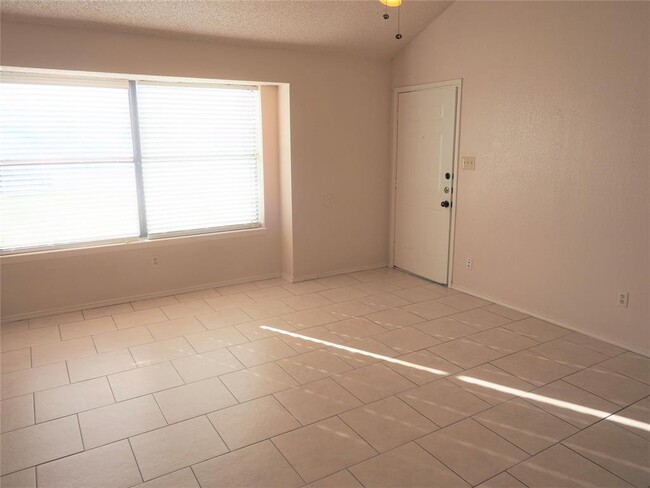 Foto del edificio - 1403 Hermitage Dr