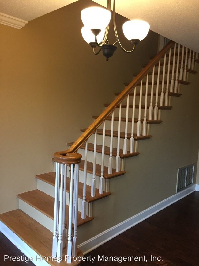 Building Photo - 4 br, 4 bath House - 307 Willow Drive