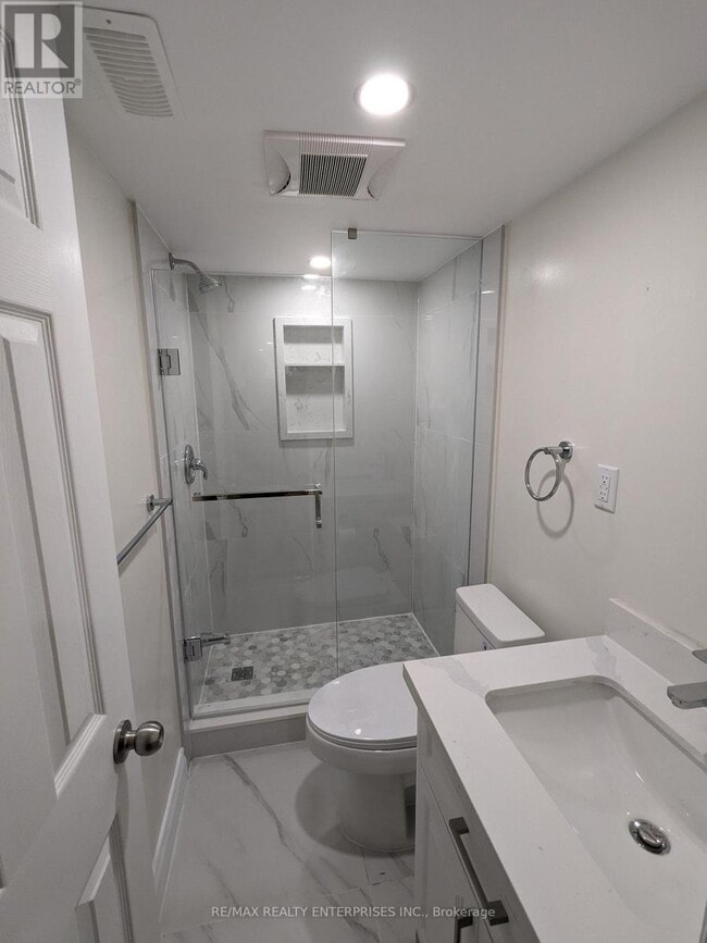 Building Photo - LOWER - 903 TENTH STREET