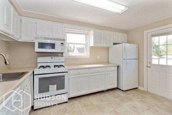 Foto del edificio - 555 6th St