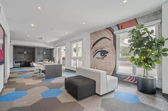 Foto del edificio - 8820 Belford Ave