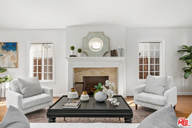 Foto del edificio - 620 N Cherokee Ave