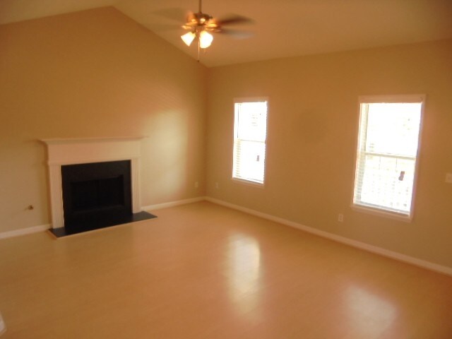 Photo - 2756 Lake Park Ridge W