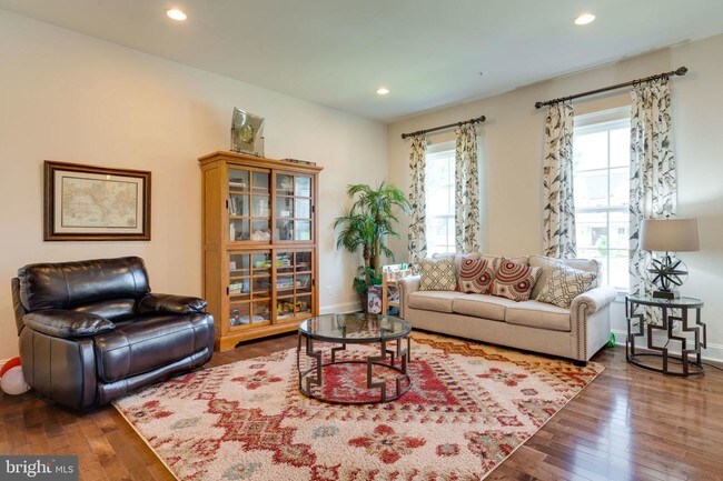 Building Photo - 17064 Belle Isle Dr