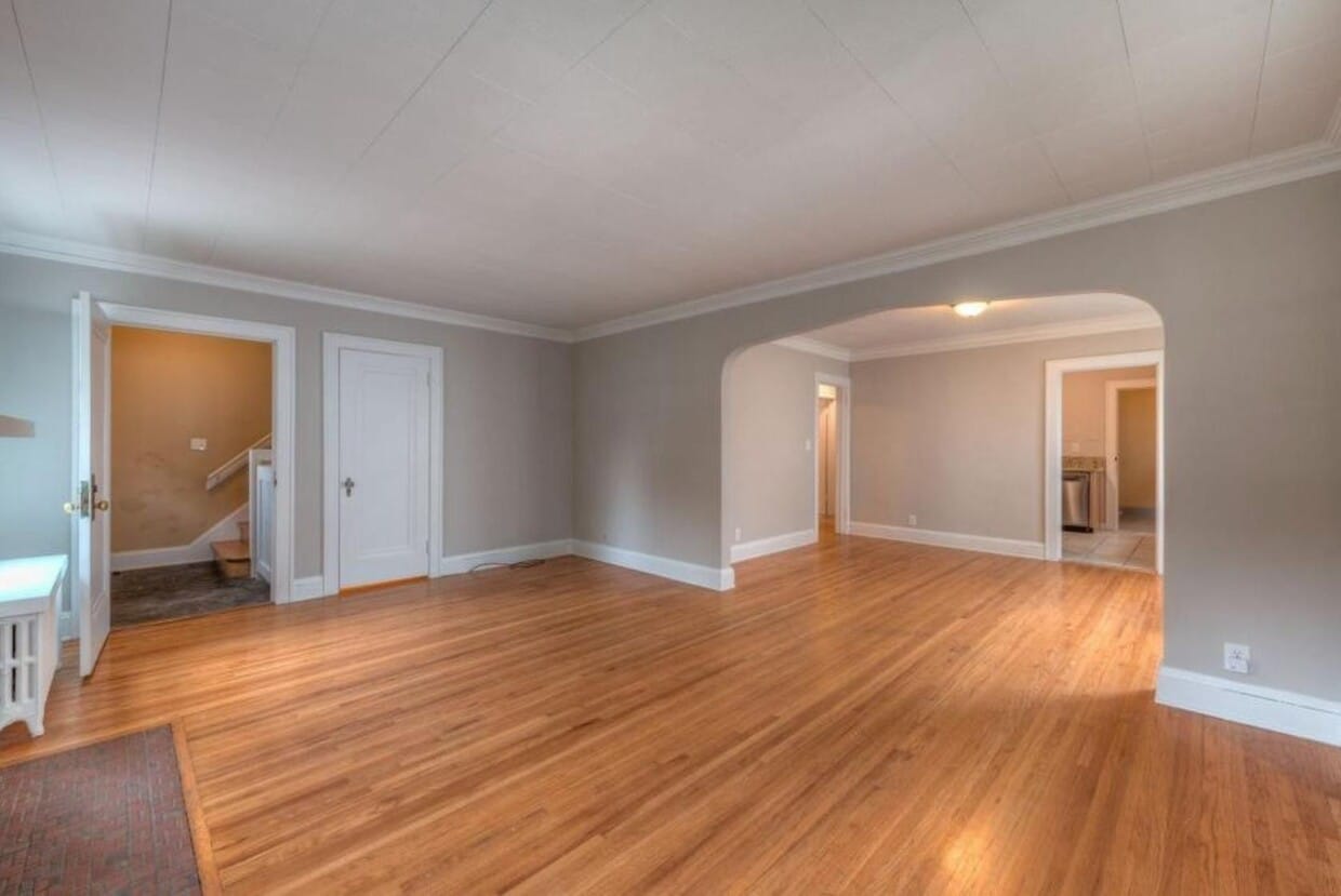 2083 Randolph Ave Unit 1, Saint Paul, MN 55105 2083 Randolph Ave