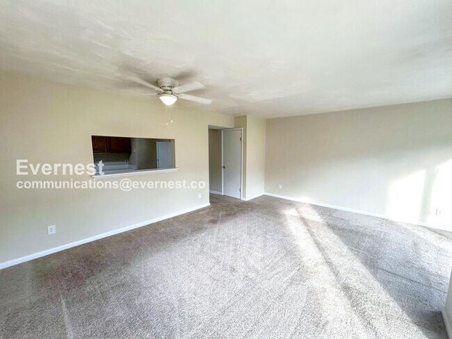 Foto del edificio - 3821 Staffordshire Ln