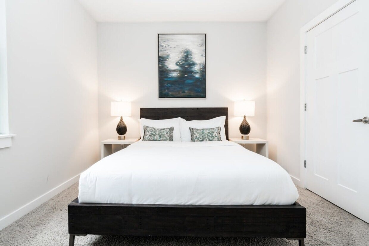 Foto principal - 1016 18th Ave S
