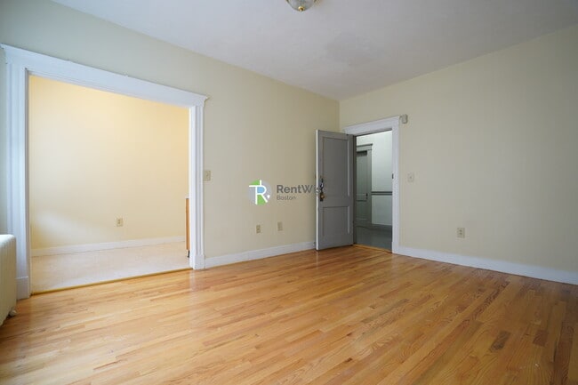 Photo - 236 Kelton St Apartment