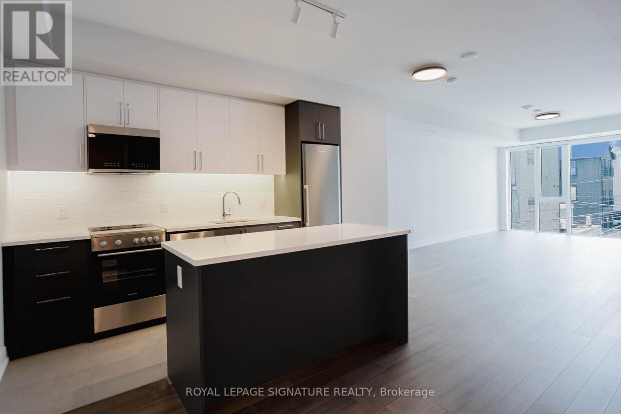 Photo principale - 664-664 Spadina Ave.