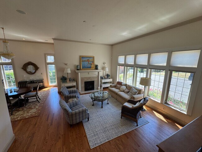 Foto del edificio - 4bd/4ba Kirkland House