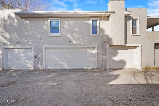 Foto del edificio - 10628 Springwood Dr