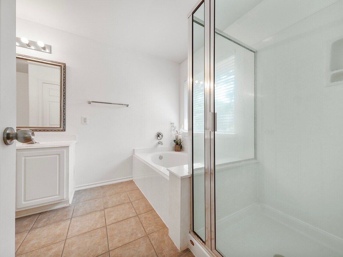 Foto del edificio - 78 Blue Creek Ct