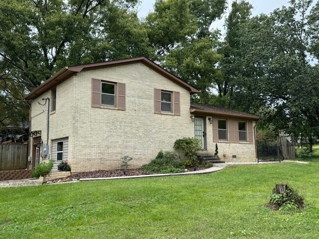 Building Photo - 11 Battlefield Rd