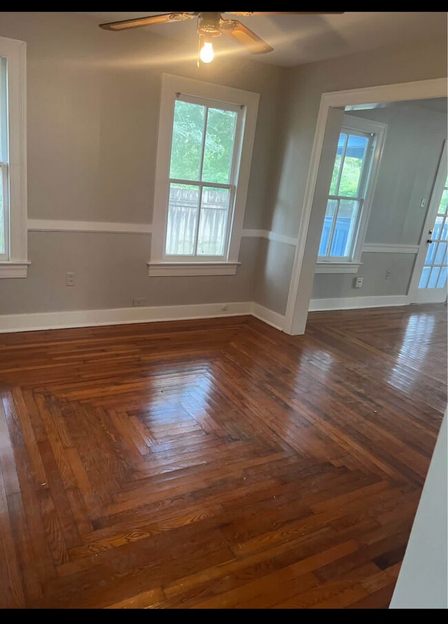 Foto del edificio - 5519 Lavey Ln