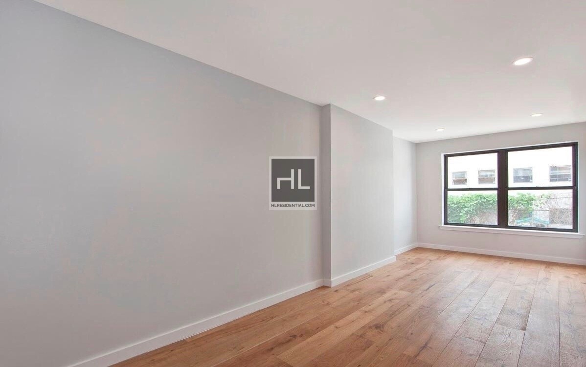 Building Photo - BOERUM HILL TWO BEDROOM- WASHER/DRYER