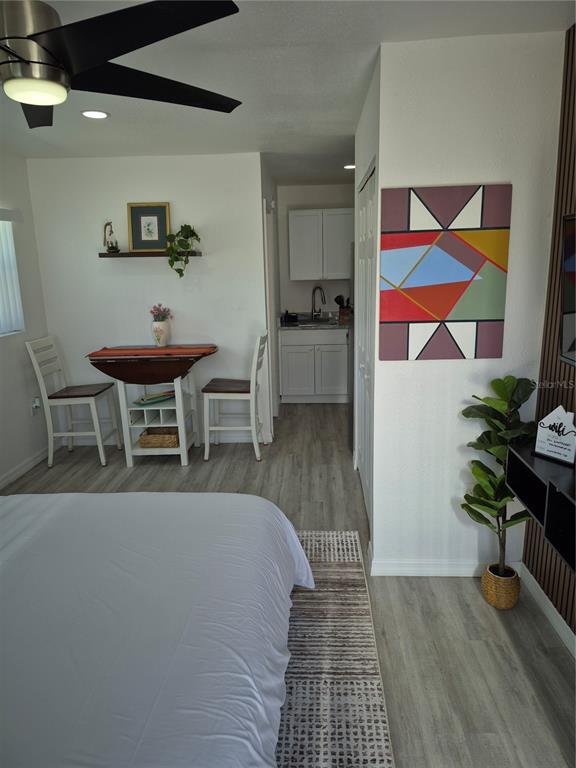 Foto del edificio - 7709 W Hanna Ave