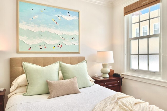 Foto del edificio - 235 Sunrise Ave