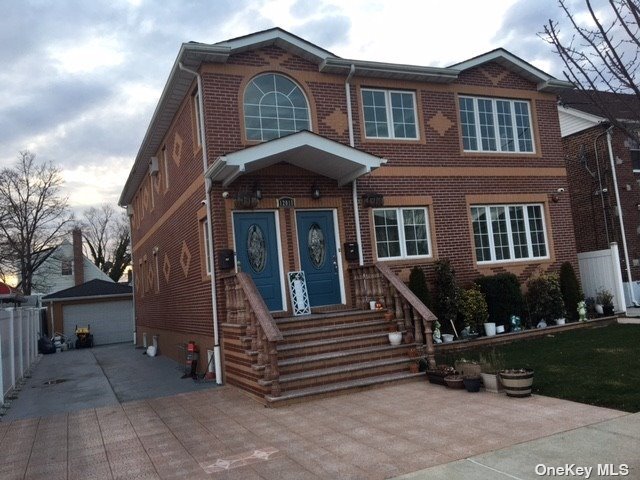 Foto principal - 12018 200th St