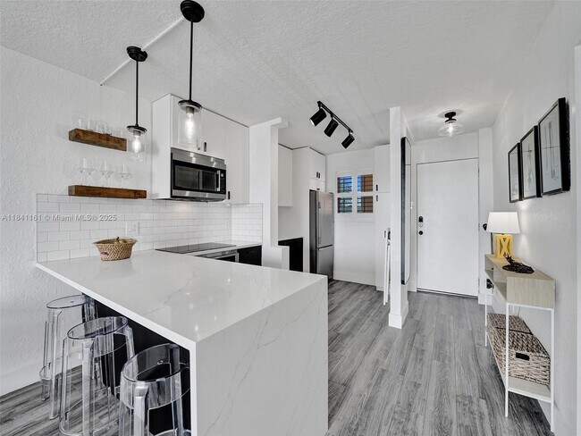 Foto del edificio - 1777 SE 15th St