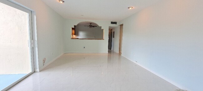 Building Photo - 7727 SW 86th St